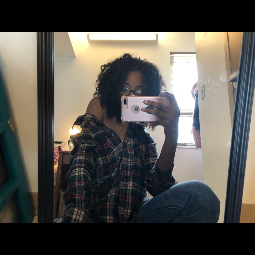 Meet your Posher, Arielle